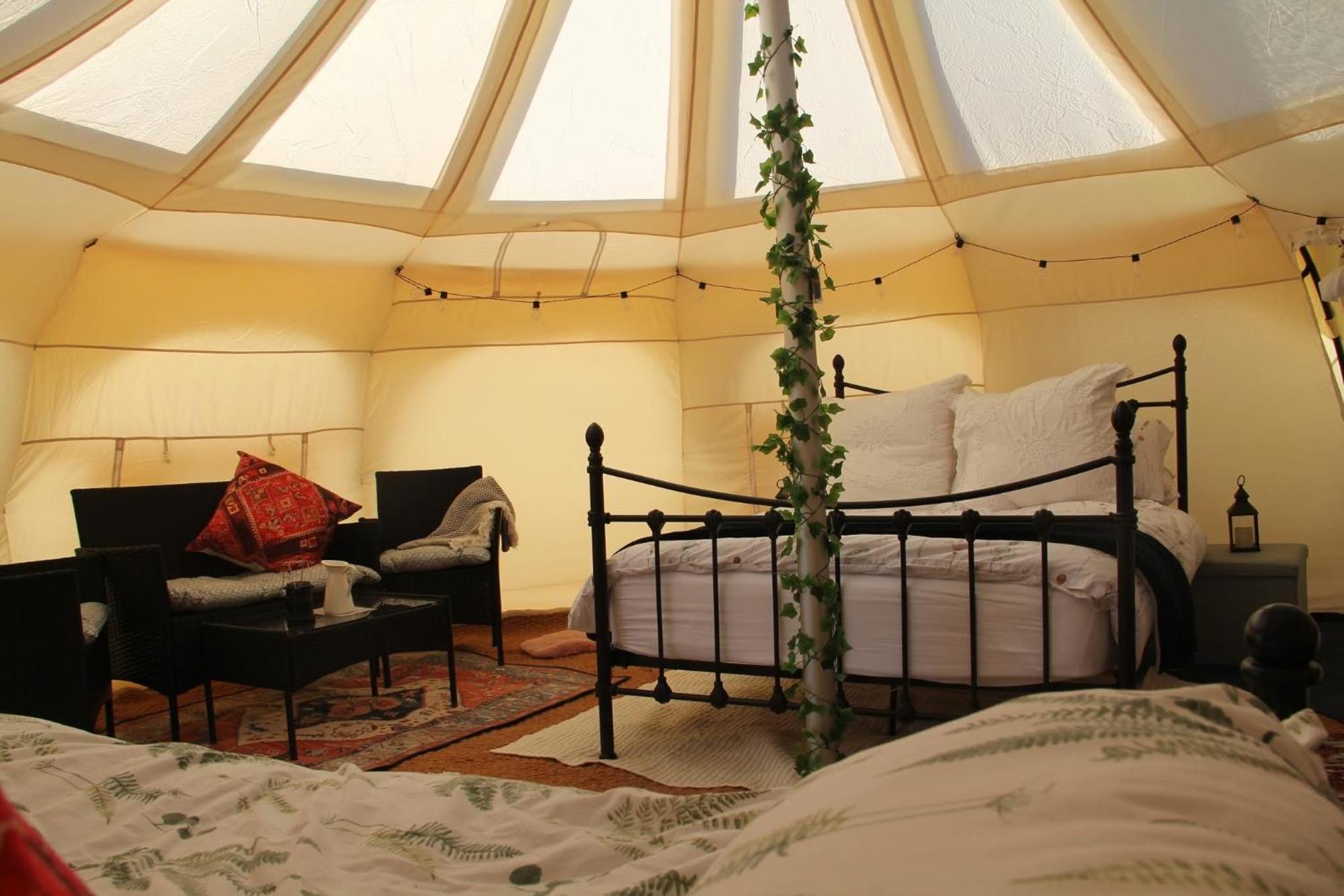 Tal-Y-Fan Farm 6M Stargazer Tent Bridgend  Zewnętrze zdjęcie